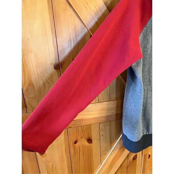 Blue 84 Wisconsin Badgers Hoodie Size XL (3117) - Picture 8 of 9